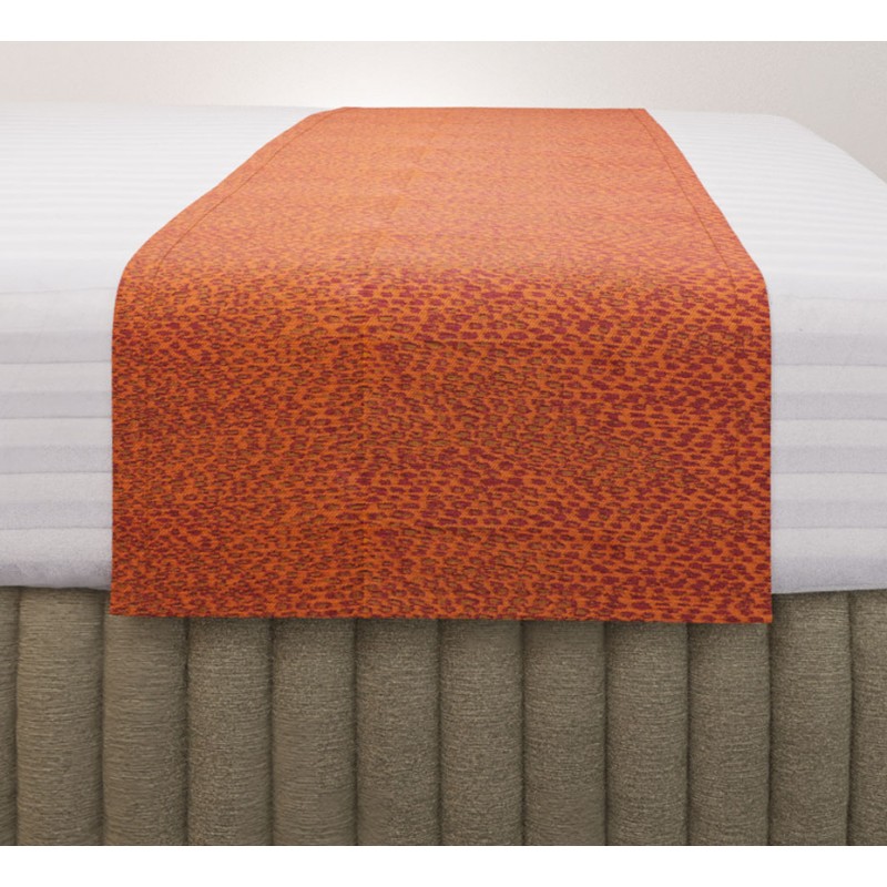 Rattler Reverse Tango Standard Mirage Runner with Siam Husk Suite Valance and Hampton Wide Stripe Quilt Cover