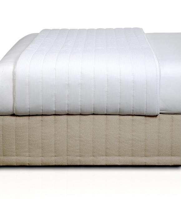 Corniche Coverlet in Fine Stripe